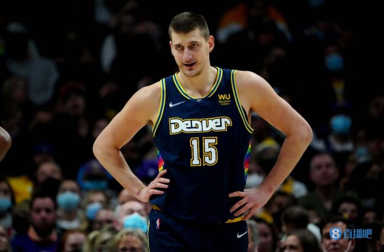 了他在门前 了他在门前