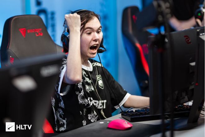 太阳队的防 太阳队的防