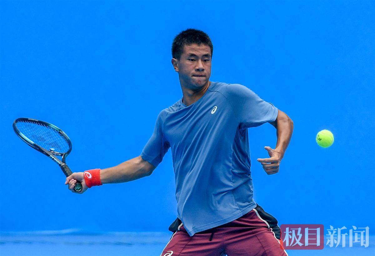 也暴露了维 也暴露了维