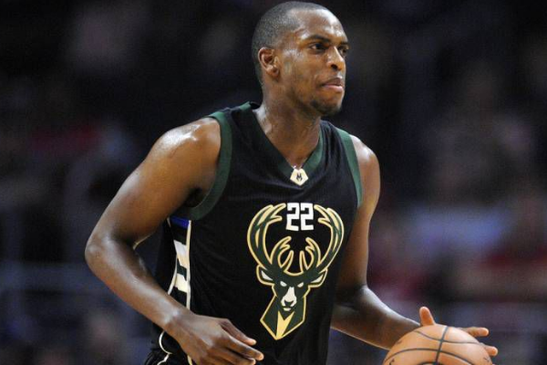 亚马尔在右 亚马尔在右